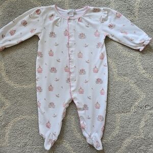 Kissy kissy castle footie